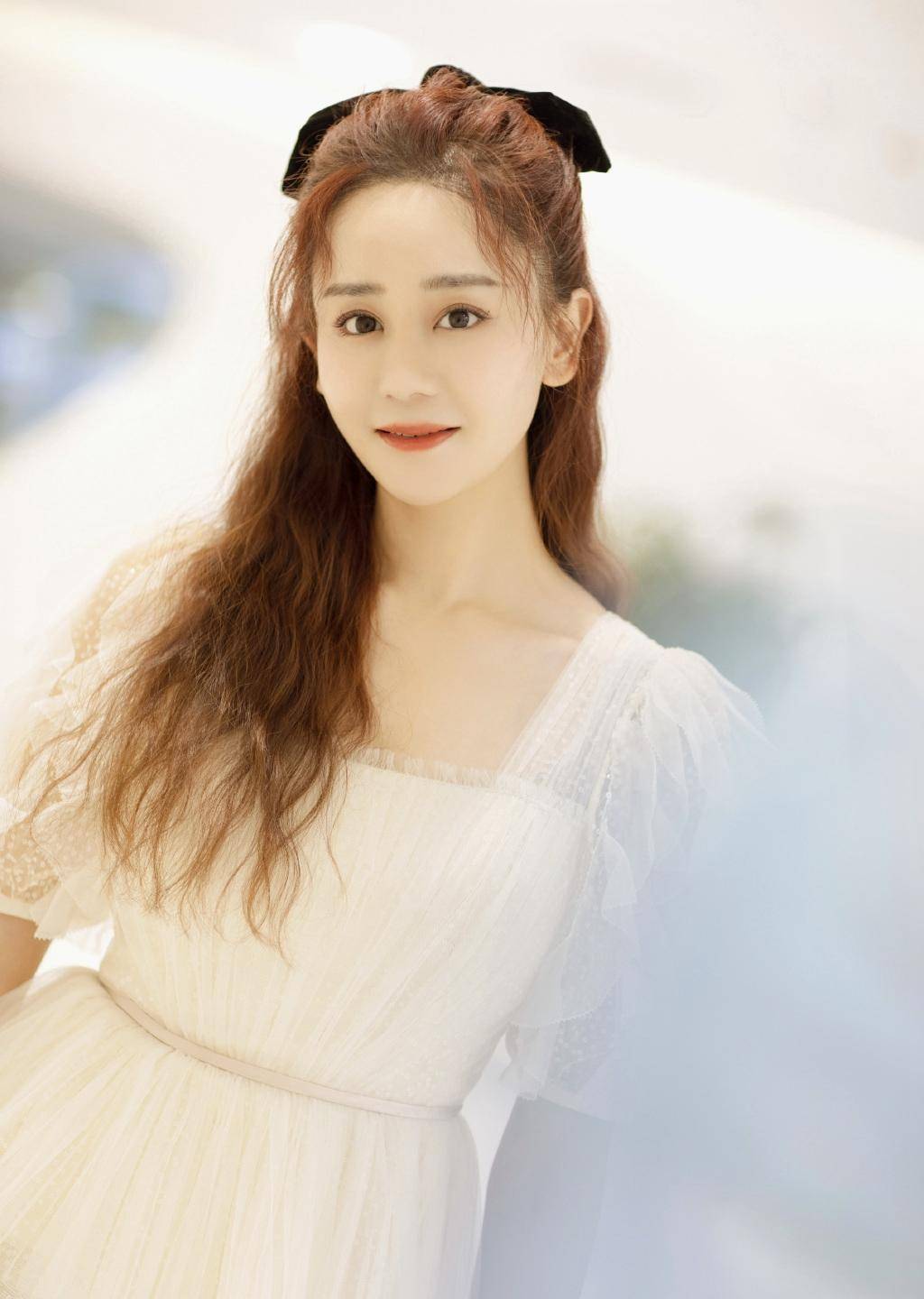 新还珠格格演员对比未婚紫薇整容式变美柳红嫁导演生俩娃