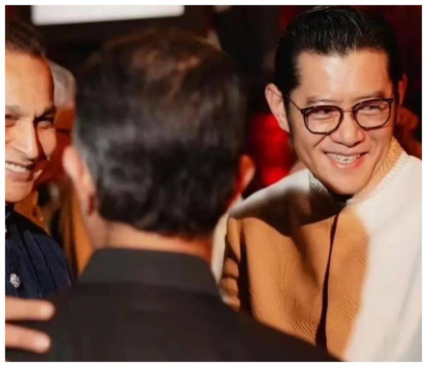 不丹国王和比尔盖茨罕同框!