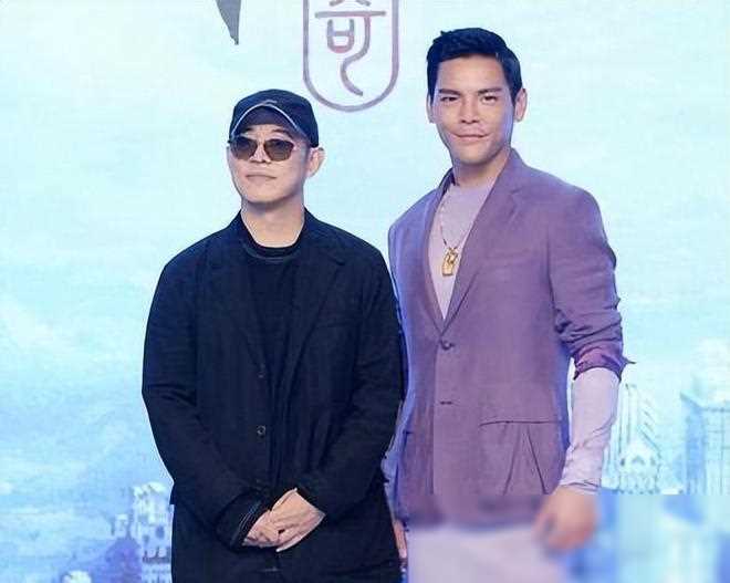 原创向佐和向佑被吐槽长相发文怒怼不要写我弟弟不会原谅任何人