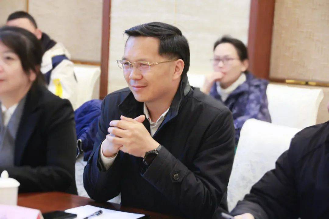 区旅发集团副总经理缪传蛟,新华酒店集团董事长金奇等一行人共同出席