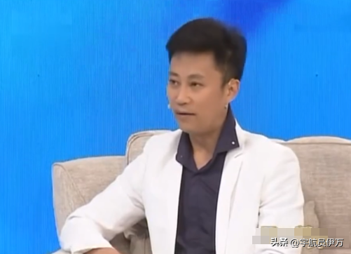 耿为华:娶小14岁粉丝,却惨遭抛弃,如今的他,证明刘晓庆没说错_郑佳