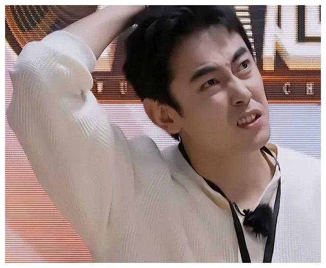 纪凌尘只是和阚清子分手却6年没有工作凭什么如此对我