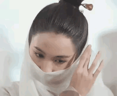 求别再硬演周芷若了有人出尘脱俗有人却噘嘴瞪眼毁经典