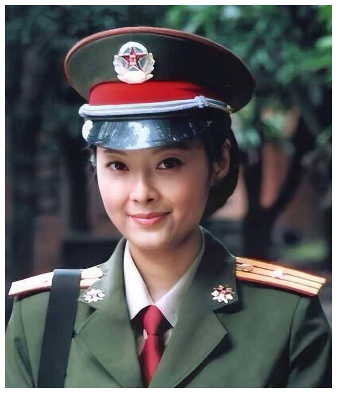 袁立 和张怡宁老公同居12年,分手后三婚两离,如今过的怎么样?