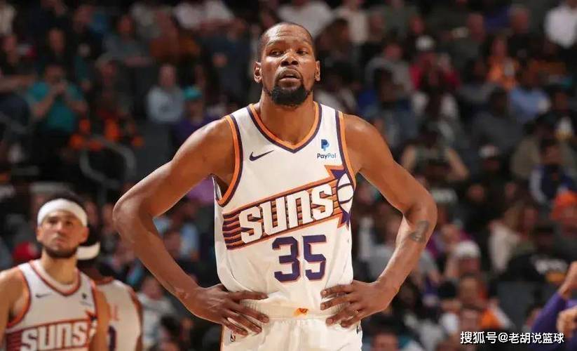 原创杜兰特不满布克浪投两人在更衣室爆发争吵第三巨头想离队