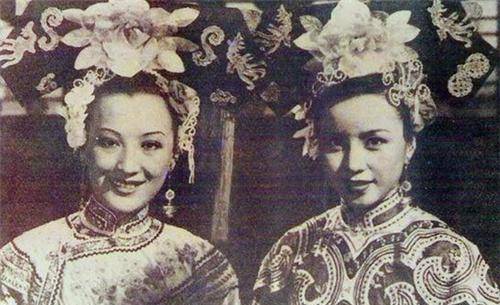 个武将,但也喜好结交文人墨客,并且聘请了名士文廷式教珍妃和瑾妃读书