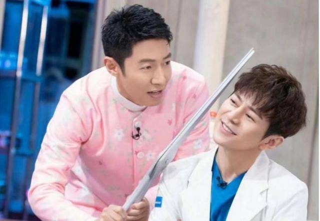 这一次,何炅和撒贝宁让大家看到,臭味相投的朋友有多让人羡慕