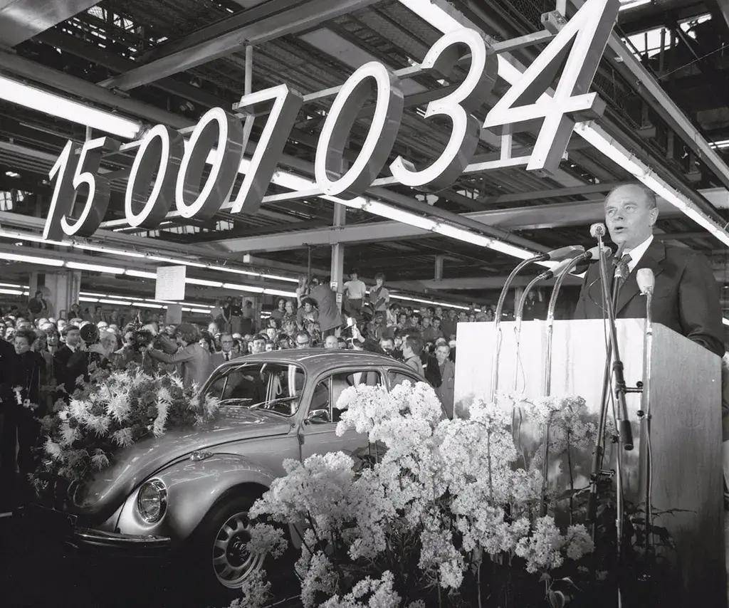 魏建军长城汽车的中年危机,宝马,奔驰,丰田们又是怎么