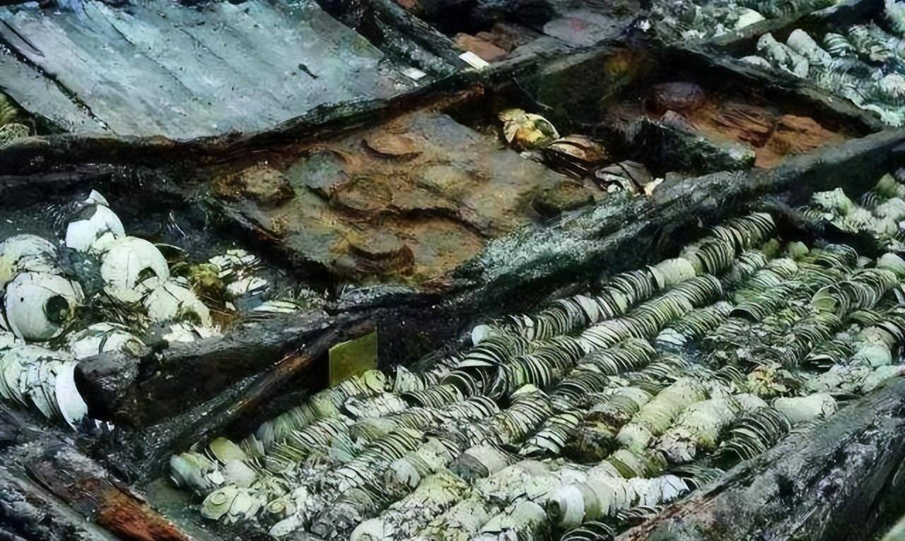 惊现神秘古沉船,价值高达3000亿美元,险些被英国夺走_文物_瓷器_海底