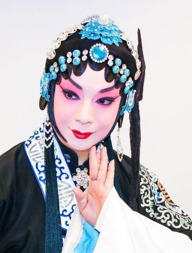 原创京剧四大名旦晚年身材皆发福程砚秋更是被称为大胖子