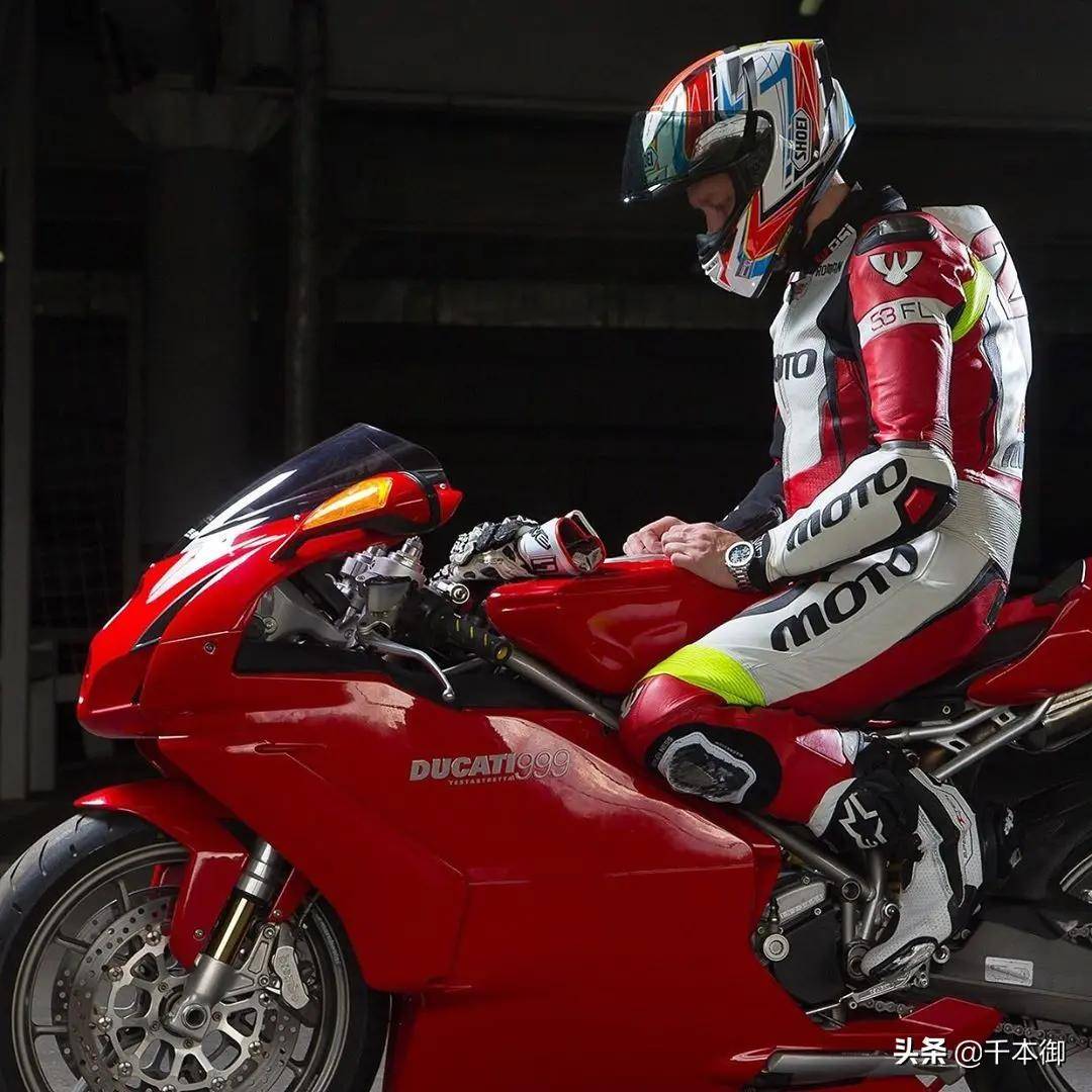 杜卡迪人称二轮界的法拉利,起因竟是因为它_搜狐汽车_搜狐网