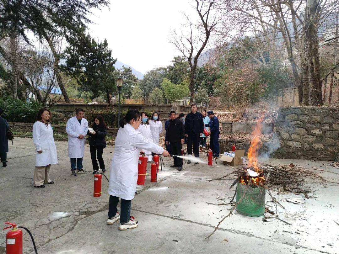 原创宝钛医院开展消防安全知识培训及消防安全应急演练
