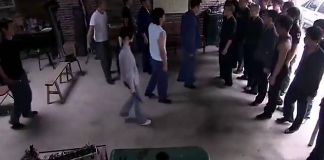 原创乔四王牌打手莫磊曾香车美女纸醉金迷晚年却捡垃圾为生