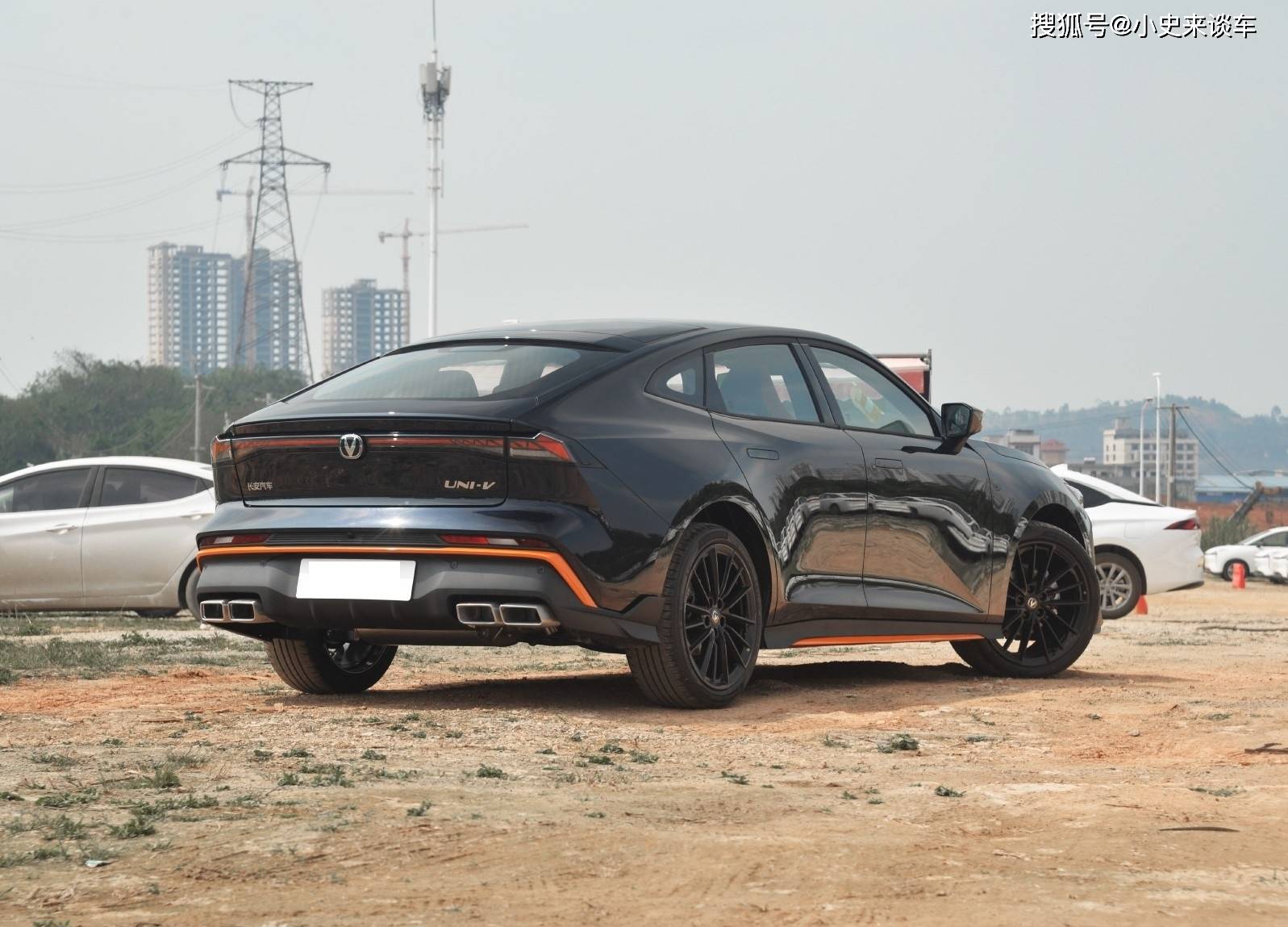 全新掀背轿跑今日上市!10.