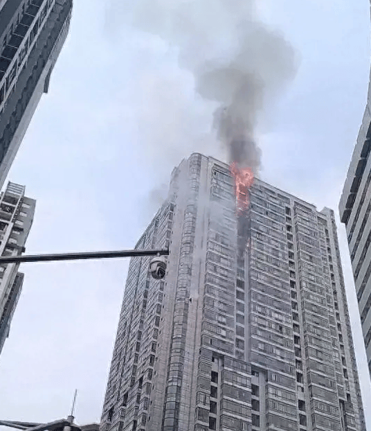重庆南坪一商业高楼发生火灾商业大楼该如何预防火灾