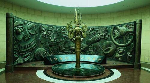 原创三星堆遗址又有新发现神秘文明重现出土文物又成待解之谜