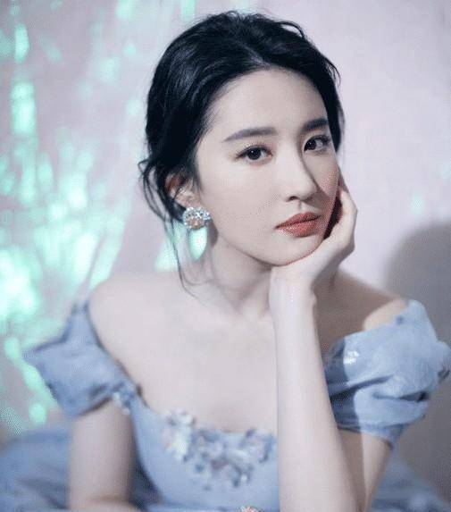 原创原创仙气不在刘亦菲33岁真实颜值暴露这就是没p图的后果