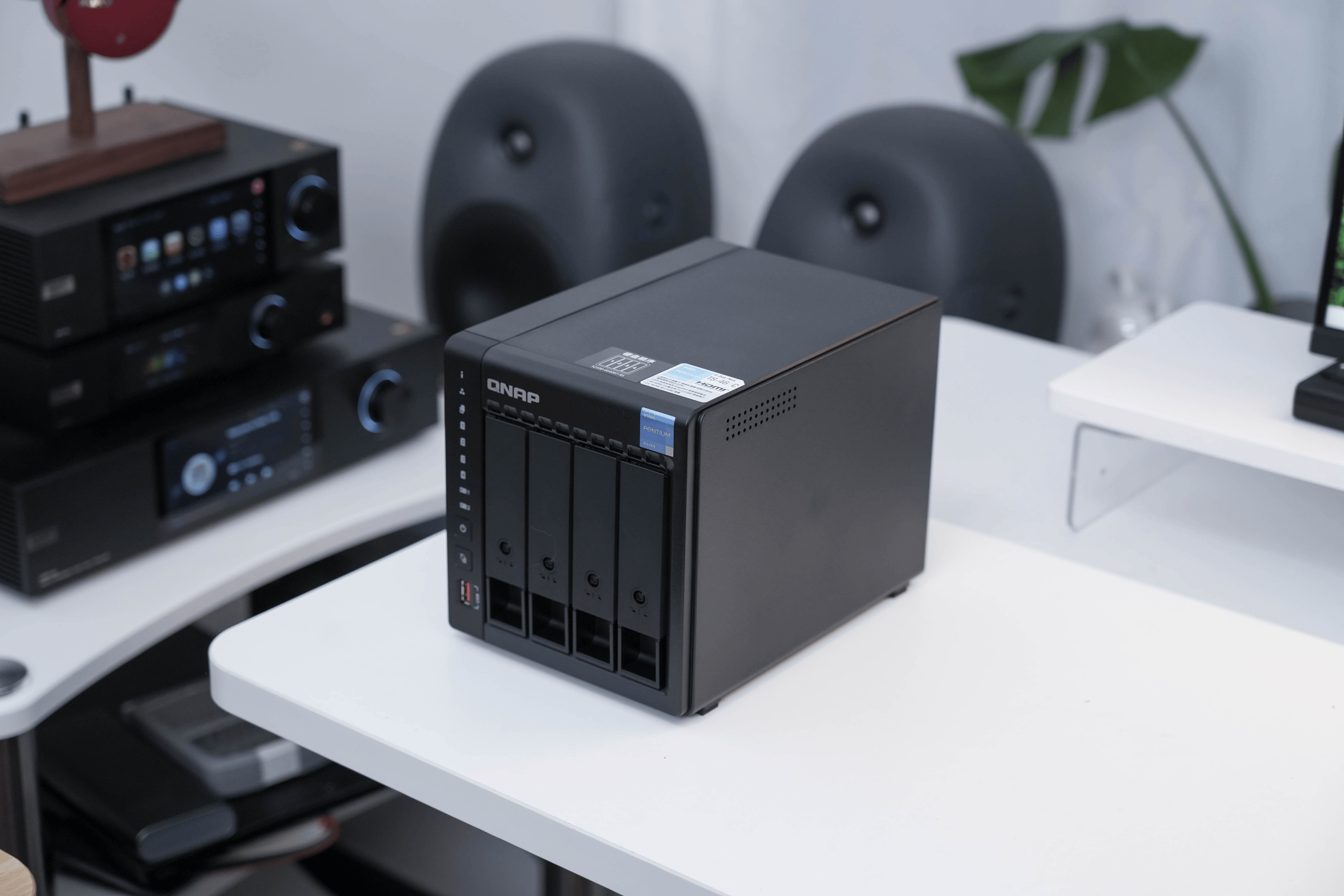 选购篇丨14台nas擂台战针对资深玩家我选择威联通ts466c