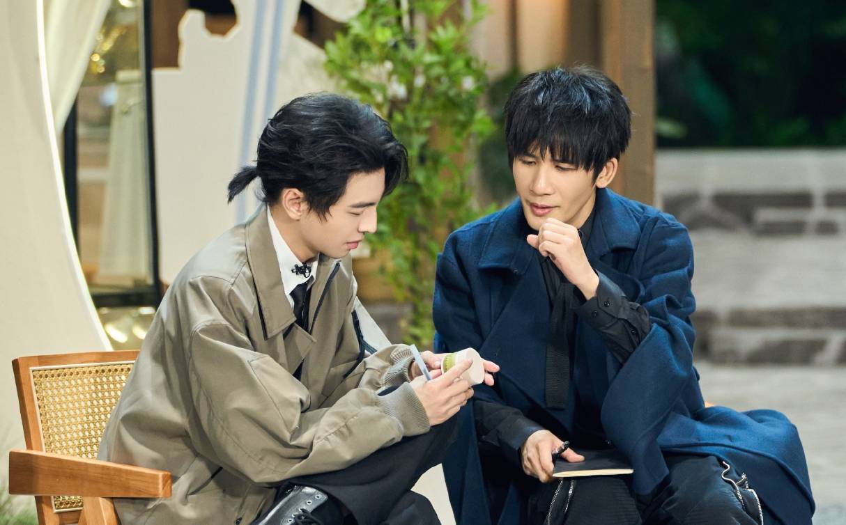 蒲熠星作为撒贝宁的"徒弟",不仅推理能力强,也是所有侦探助理中综艺感