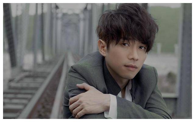 张栋梁反向爆改网友不敢认爆改明星被教训