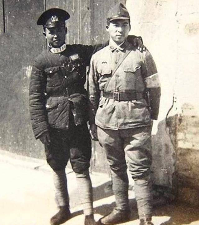 伪军把负责洗衣服的田仲樵找来问情况,田仲樵好像很怕的样子,说起白天