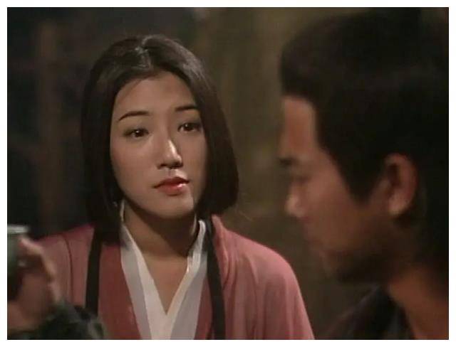 两次搭档钱小豪90年代tvb力捧花旦为出名下海成艳星