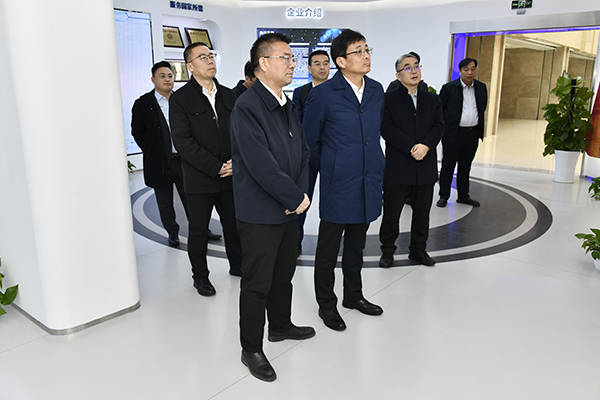 瓦轴集团党委书记董事长刘军一行来中国重型院访问交流