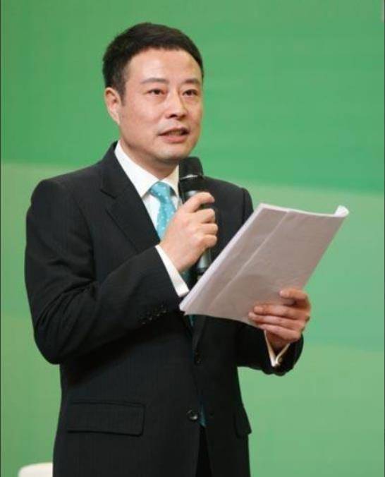 先生"宋英杰娶小12岁学妹,49岁当父亲,今一家四口其乐融融_刘恒_天气