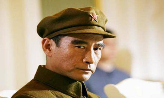 原创1959年沈阳军区司令员换人林帅看重一上将为何让他接替邓华