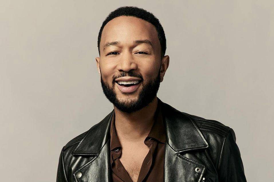 而最近的说法是节目组敲定了一位格莱美大咖,《美国好声音》导师之一