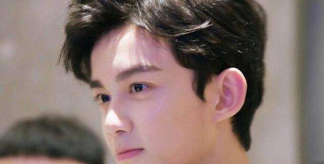 原创吻替是什么鬼关晓彤还因轧戏不敬业被骂惨吴磊也躺枪