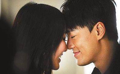 除了和李施嬅的一段青涩恋情外,他还和佘诗曼,钟嘉欣等人传过绯闻