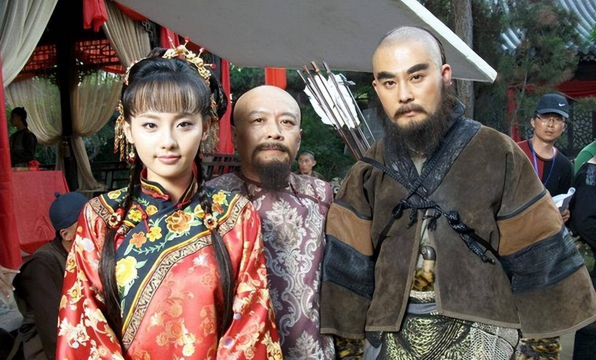 原创新版还珠格格中有8对情侣最后班杰明一个人离开了