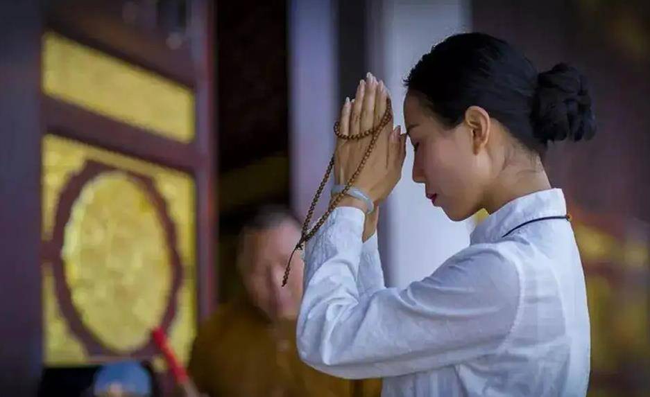 原创案例最美尼姑释正孝同985学霸却因梦出家33岁不愿还俗