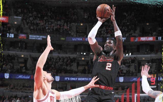 原创芝加哥公牛力克开拓者状元郎艾顿闪耀2515利拉德现场助威