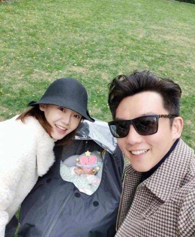 原创《奔跑吧》新一期录制的中,郑恺开启了漫漫的"追妻"之旅_苗苗