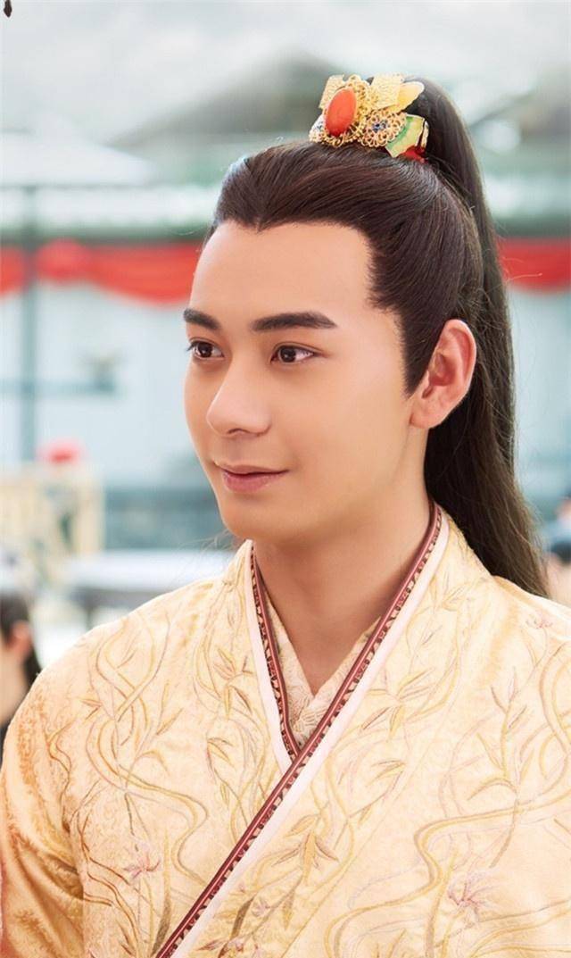 原创《东宫》书里走出的李承鄞,21岁的陈星旭演技是真的好_小枫_杨康