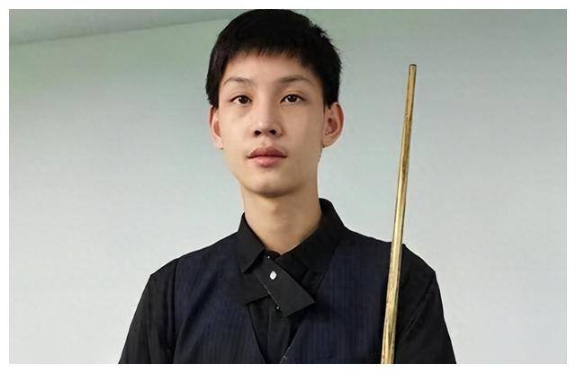 王信伯自外卡轮开始表现出色,前一天先以5-1战胜