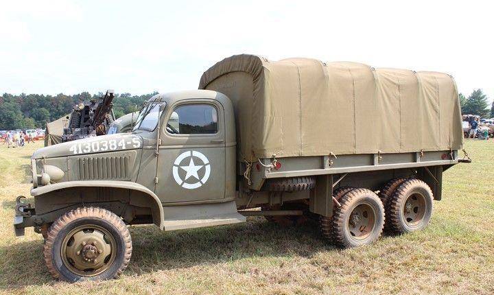 巴顿将军里面住,二战美军生产的gmc军卡,载货拉人两不误(一)_卡车