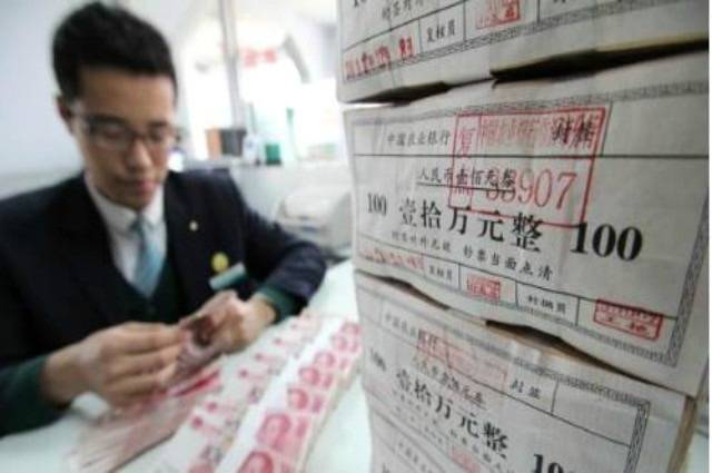 终于有银行败诉了？未来存款人逝世后，继承人取钱或许更方便了