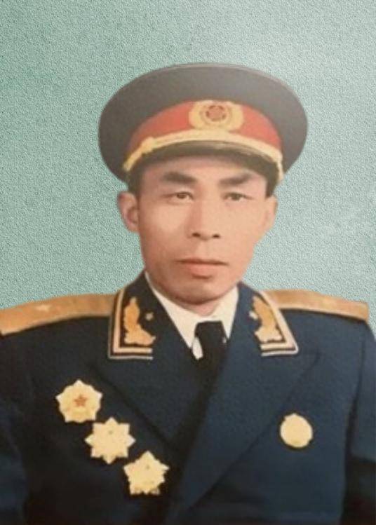 1951年参与铁原阻击战的三位师长都是谁他们又是什么军衔