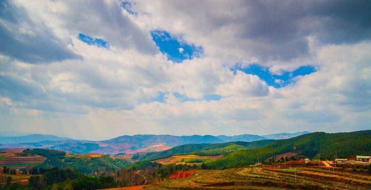 原创云南东川这片贫瘠的土地却有罕见的调色板景观不需要门票