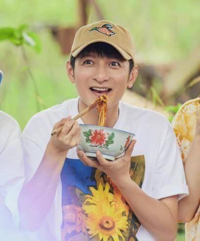 停播半年,谢娜41岁生日仅有2人道贺,魏大勋赵丽颖沉默_杨迪_事业_张杰