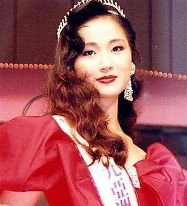 原创甄子丹曾爱万绮雯如命却转身娶小18岁的模特这是为何