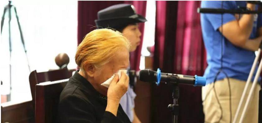 83岁老太杀死46岁智力障碍的儿子,2017年被抓后说:我养不动了_黄娟