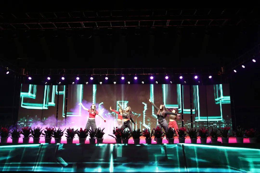 韶华永熠新程再启2023年西安医科迎新晚会超燃现场来啦