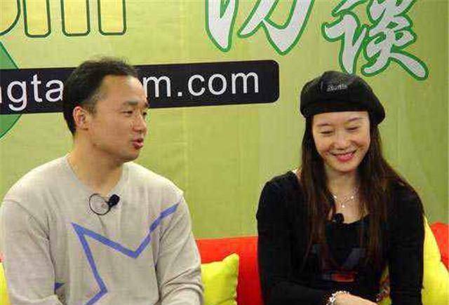 为了让张军无后顾之忧,胡妮告别泳坛,专心在家相夫教子,多年来一直过