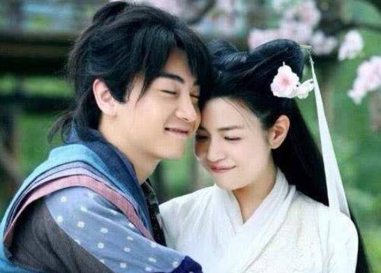 "叫吴京的结婚证,别人都是白衬衫淡妆,而他与众不同_奚梦瑶_时候_谢楠