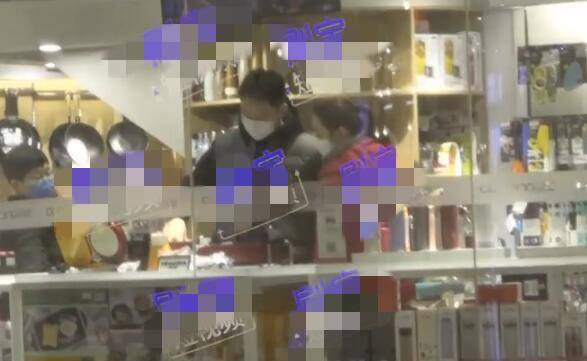 原创果郡王李东学疑被妻投食穿着朴素发福明显曾和叶璇传绯闻