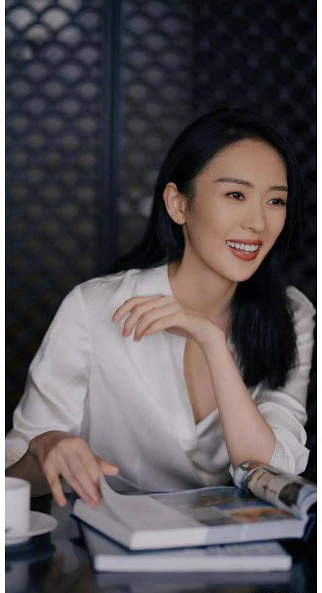 前任1的女主角是谁图片